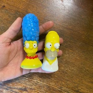 2000 homer marge simpsons salt pepper
